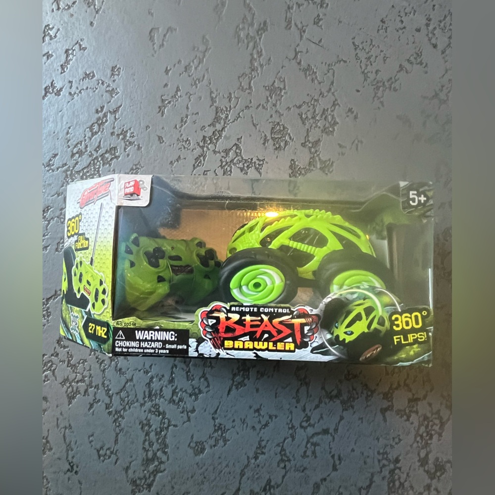 & Other Stories Neon Green Beast Brawler Car